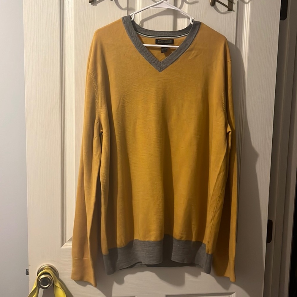 Banana Republic V-Neck Sweater - Mustard and Gray